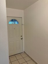 10438 Abington Way in Rancho Cordova, CA - Building Photo - Building Photo