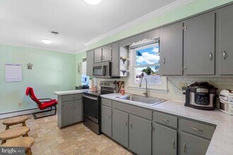 54 W Henrietta St in Smithsburg, MD - Building Photo - Building Photo