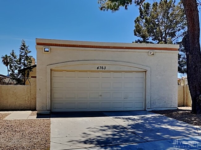 property at 4763 W Menadota Dr