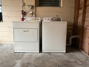 1020 Queen St N in St. Petersburg, FL - Building Photo - Building Photo