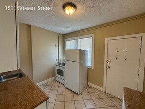1511 Summit St in Columbus, OH - Building Photo - Building Photo