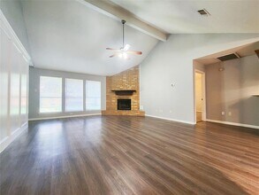 15006 Yorktown Colony Dr in Houston, TX - Building Photo - Building Photo