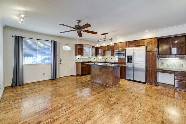 property at 1449 Heights Blvd