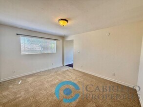 3964 Manzanita Dr in San Diego, CA - Building Photo - Building Photo