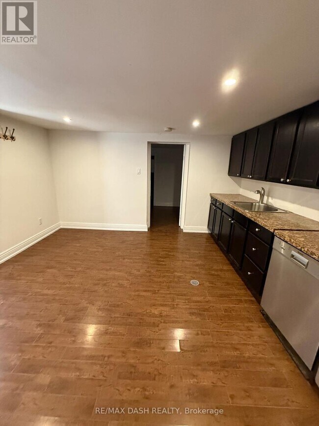 141-L141 Admiral Rd in Toronto, ON - Building Photo - Building Photo