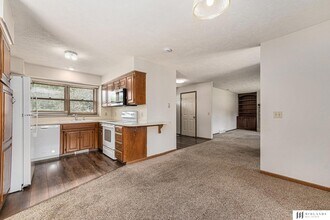 1611 S 168th Ave in Omaha, NE - Building Photo - Building Photo