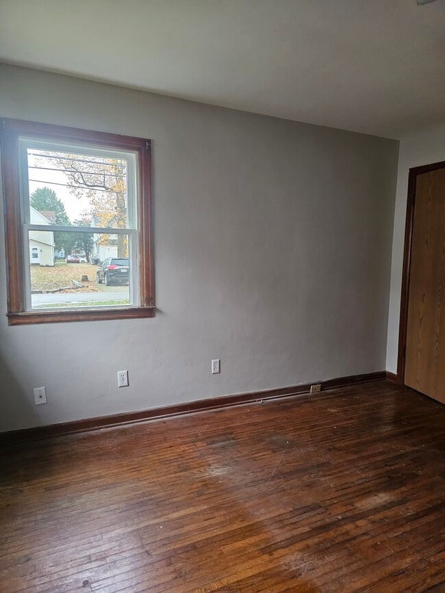 609 Kenwood Ave in Bowling Green, OH - Building Photo - Building Photo