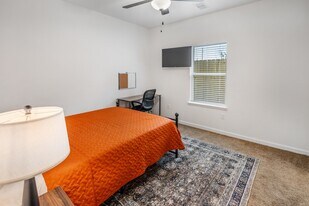 5015 Reed Rd in Houston, TX - Building Photo