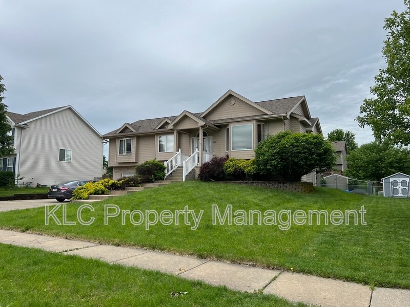 918 SE Judy Dr in Ankeny, IA - Building Photo