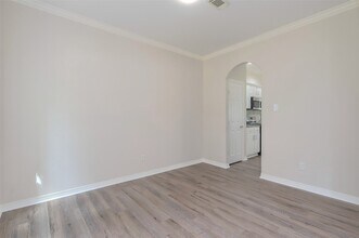 6507 Sidney St, Unit 413 in Houston, TX - Building Photo - Building Photo
