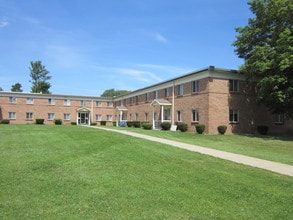 Northgate Manor in Rochester, NY - Building Photo - Building Photo