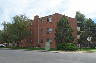 The Bostonian Apartments in Aurora, CO - Building Photo - Building Photo