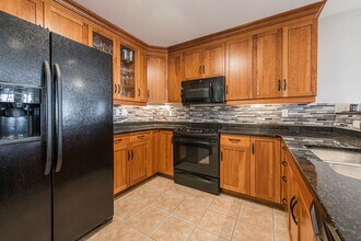 5839 Cunard St in Halifax, NS - Building Photo - Building Photo