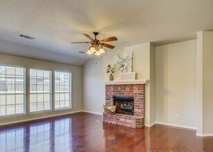 12414 S Cedar Ave in Jenks, OK - Building Photo - Building Photo