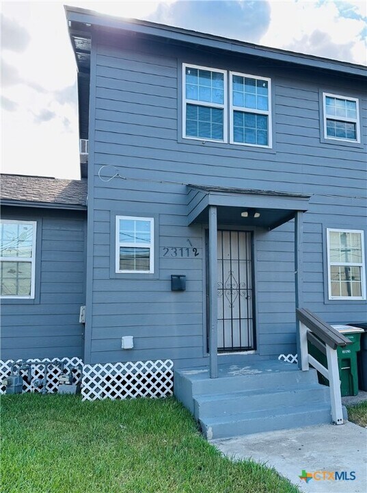 2311 N Louis St in Victoria, TX - Foto de edificio