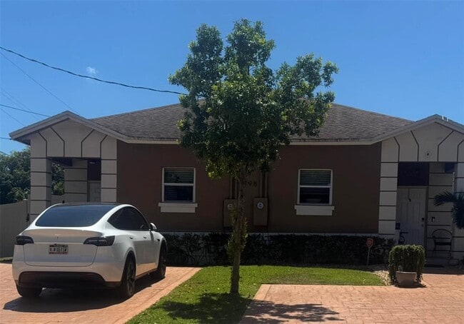 property at 798 NE 43rd St