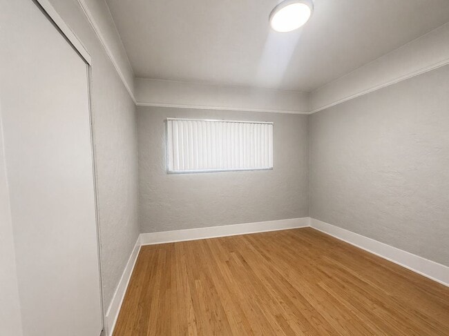 244 W 49th in Los Angeles, CA - Building Photo - Building Photo