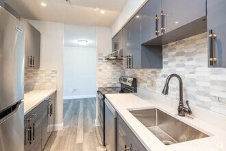 95 Audubon Rd, Unit 1215 in Wakefield, MA - Building Photo - Building Photo