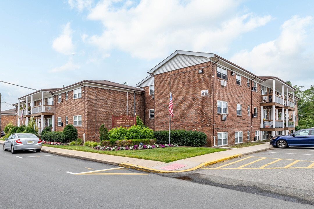 Hilltop Manor & Estates in Edison, NJ - Foto de edificio