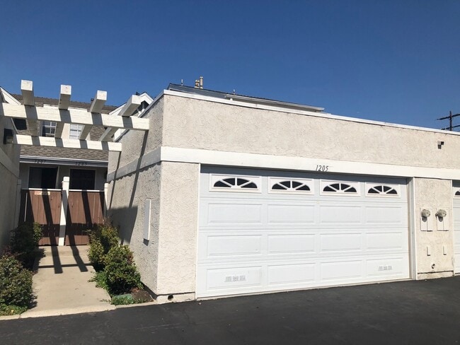 property at 1205 Chelan Ln