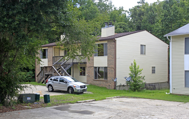 2002 E Park Ave in Tallahassee, FL - Building Photo - Building Photo