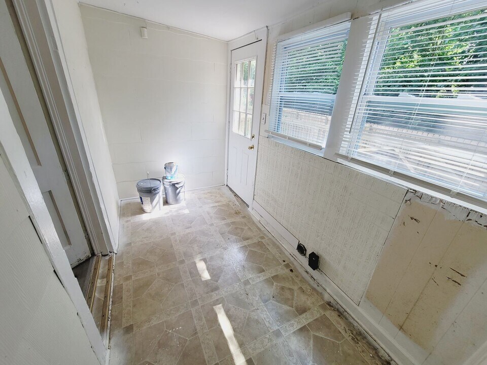 104 N Ransom St in Gastonia, NC - Building Photo