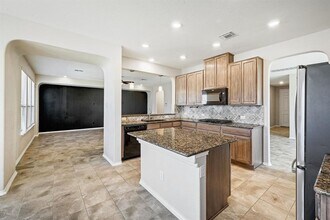 7904 Gato Ln in Round Rock, TX - Building Photo - Building Photo
