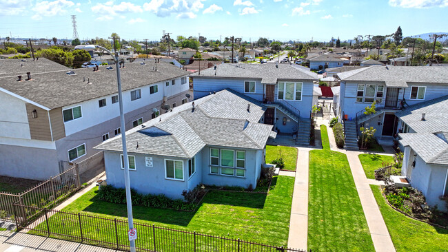 712 W Redondo Beach Blvd in Gardena, CA - Building Photo - Building Photo