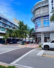 1150 Collins Ave in Miami Beach, FL - Building Photo - Building Photo