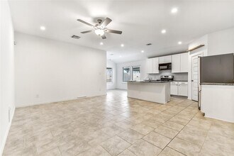 7515 Fierce Friesian Ln in Iowa Colony, TX - Building Photo - Building Photo
