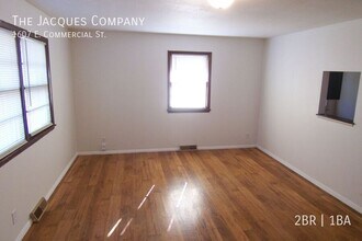 1607 E Commercial St in Springfield, MO - Building Photo - Building Photo