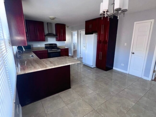 43 W Ann St in Lombard, IL - Building Photo - Building Photo