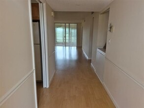 3151 S Palm Aire Dr in Pompano Beach, FL - Foto de edificio - Building Photo