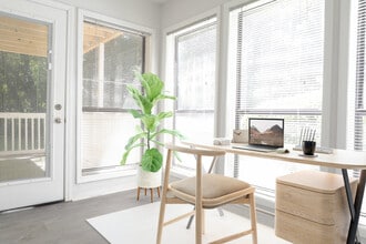 Silver Creek in Marietta, GA - Building Photo - Building Photo