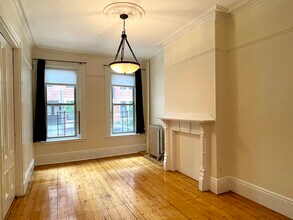 34 Isabella St, Unit 4A in Boston, MA - Building Photo - Building Photo