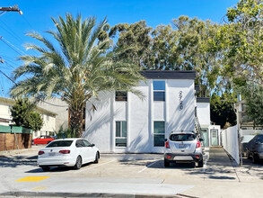 2720 Figueroa Blvd in San Diego, CA - Building Photo - Building Photo