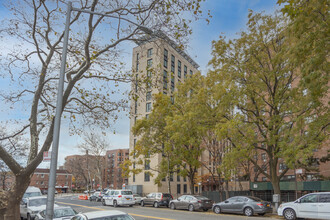 Apex 3 in Forest Hills, NY - Building Photo - Building Photo