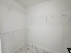911-174 174 St SW in Edmonton, AB - Building Photo - Building Photo