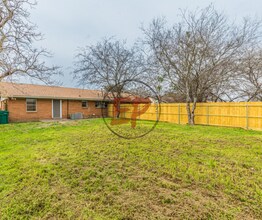 117 Shirley Dr in Waco, TX - Foto de edificio - Building Photo