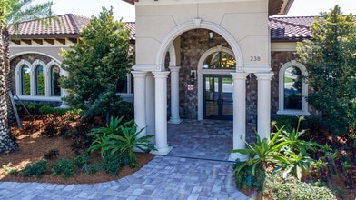 739 SE Villandry Way in Port St. Lucie, FL - Building Photo - Building Photo