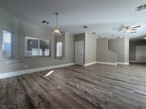 2176 Low Creek Ct in Las Vegas, NV - Building Photo - Building Photo