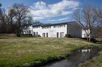 Brookwood Apartments in Columbia, TN - Building Photo - Building Photo