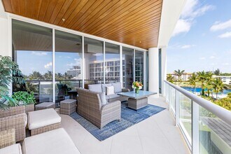 1000 S Ocean Blvd in Boca Raton, FL - Building Photo - Building Photo