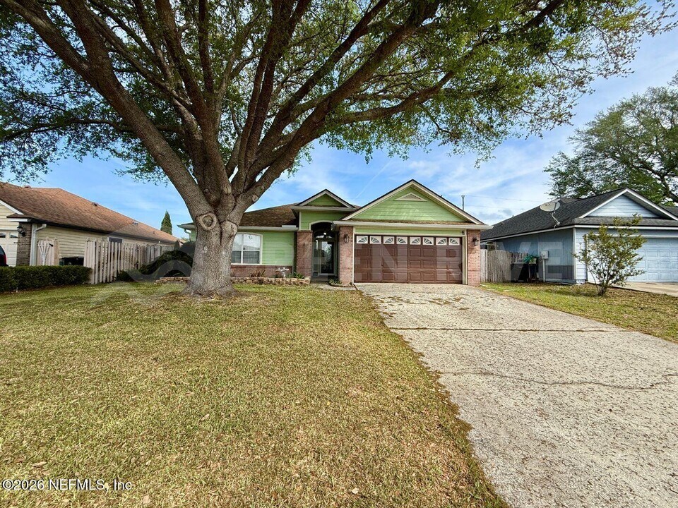 2927 Waters View Cir in Orange Park, FL - Building Photo