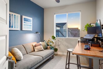6761 Warren Dr in Denver, CO - Building Photo - Building Photo