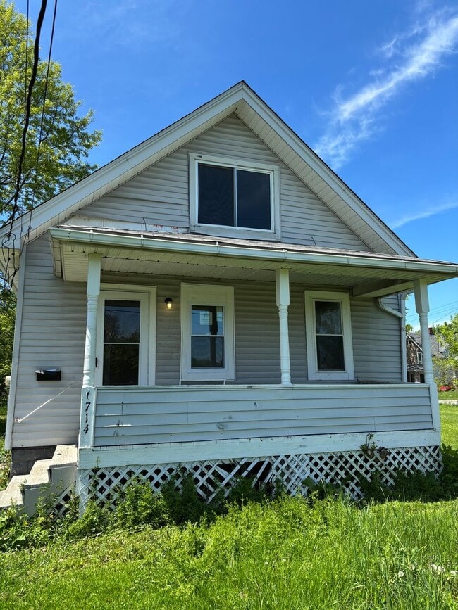 property at 1714 Long Ave