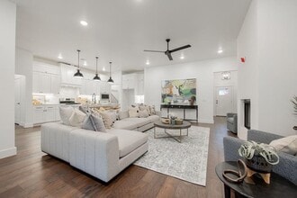 7917 Behr Dr in Edmond, OK - Building Photo - Building Photo
