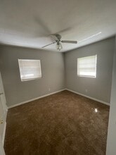 3708 Lake Underhill Rd in Orlando, FL - Building Photo - Building Photo