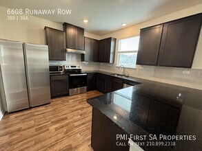 6608 Runaway Row in Converse, TX - Building Photo - Building Photo