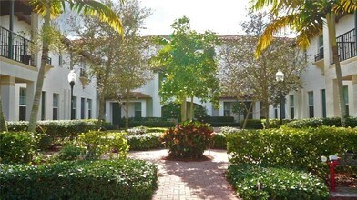 2667 SW 118 Rd in Miramar, FL - Building Photo - Building Photo